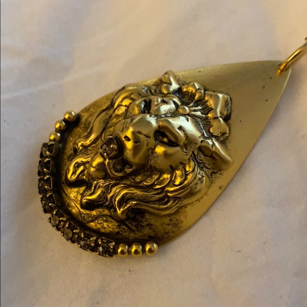 Dylanlex Gilded Holden charm